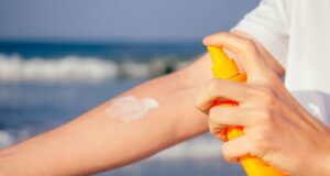 Augmenta un 11% la venda d’aftersun a les farmàcies mentre els solars avancen el seu pic de demanda