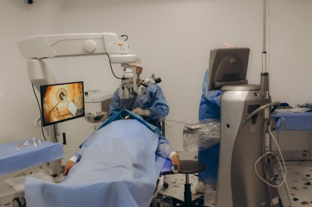 cirugia_laser-x.jpg